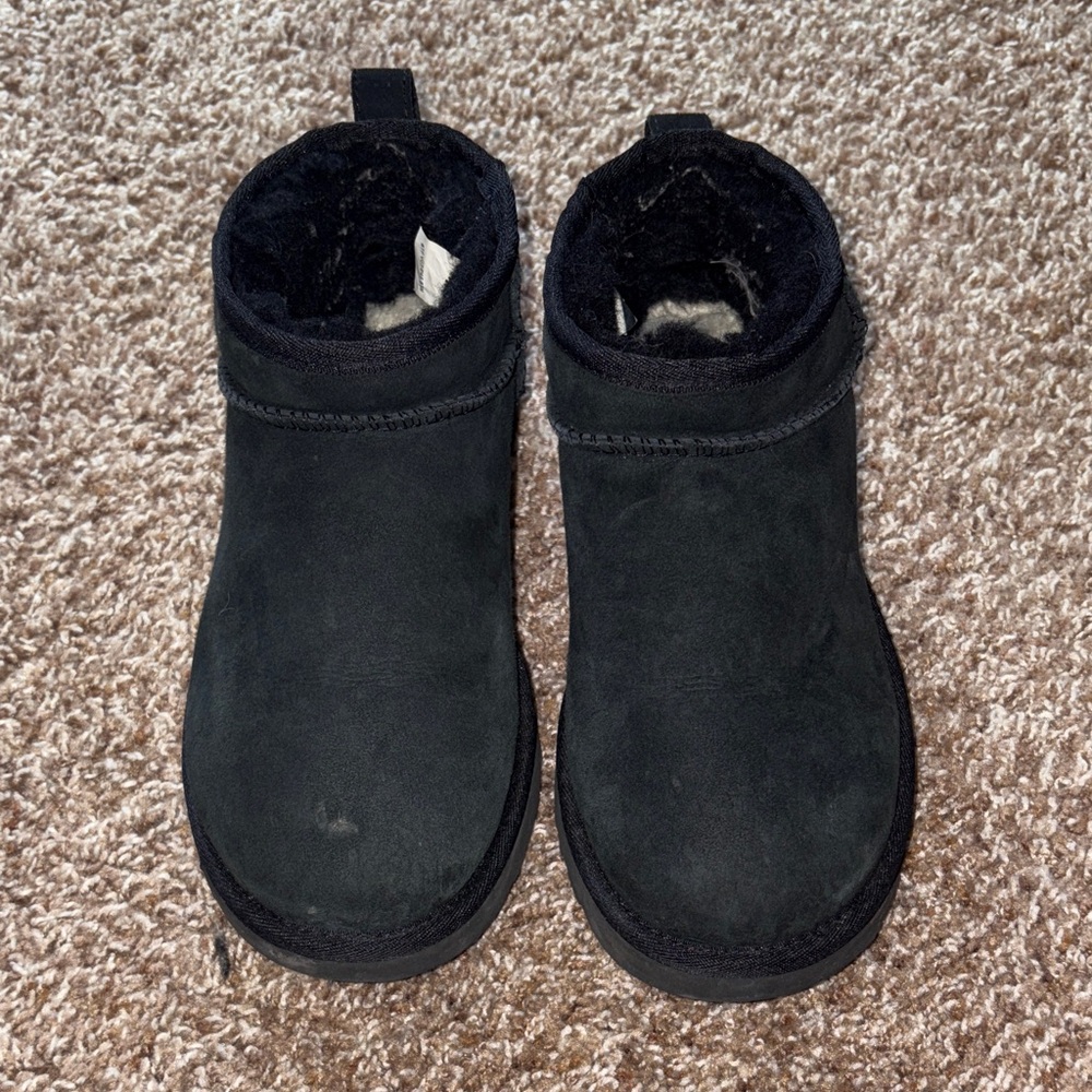 UGG Classic Ultra Mini
